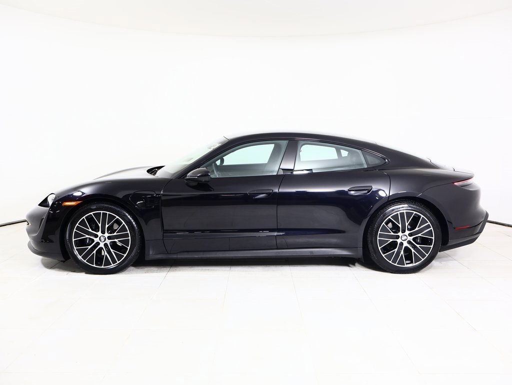 Used 2024 Porsche Taycan image 10