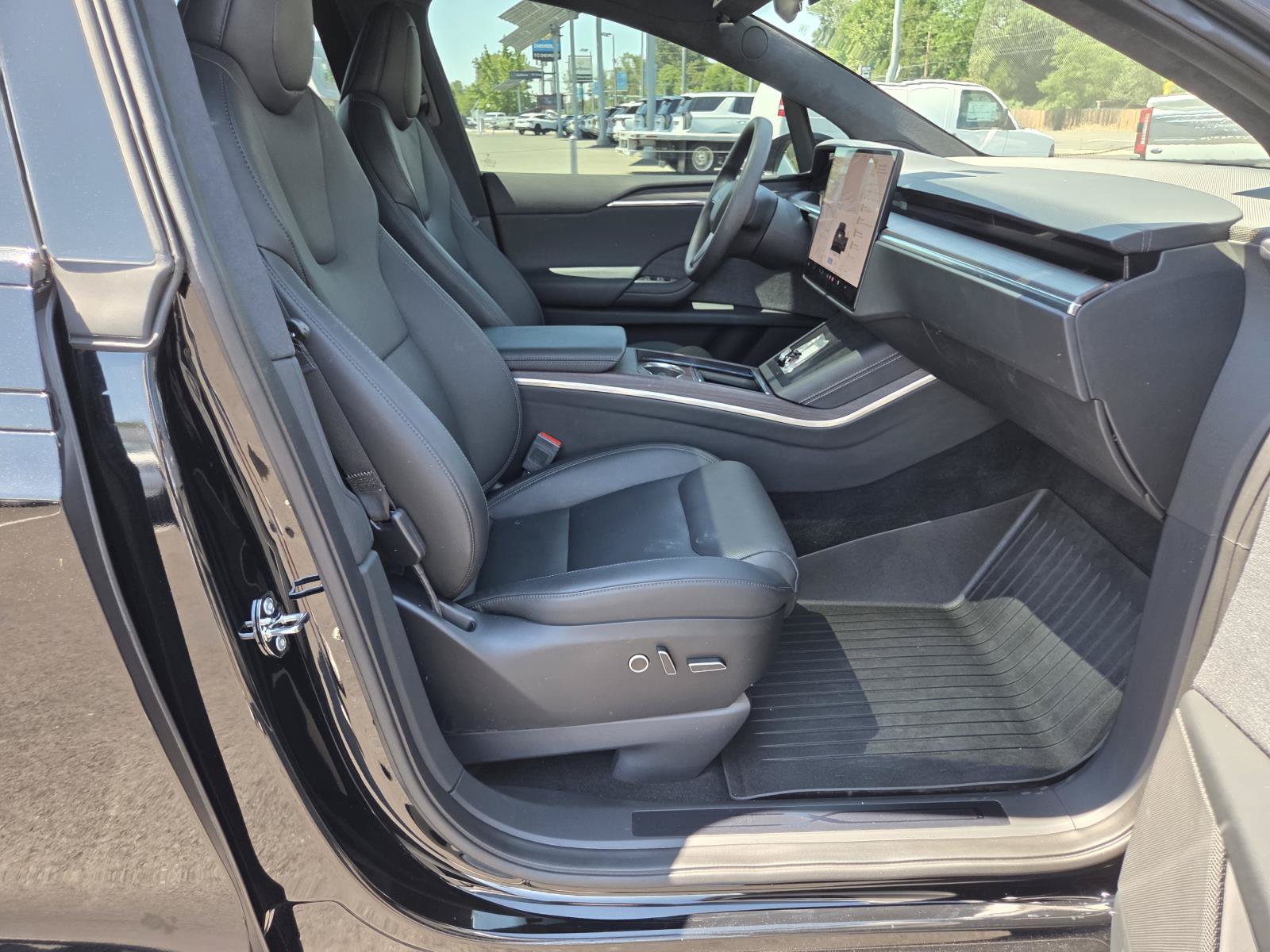 Used 2025 Tesla Model X AWD/4WD image 20