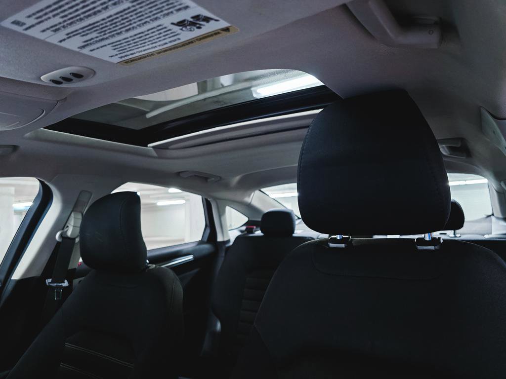 Used 2014 Ford Fusion SE FWD image 20