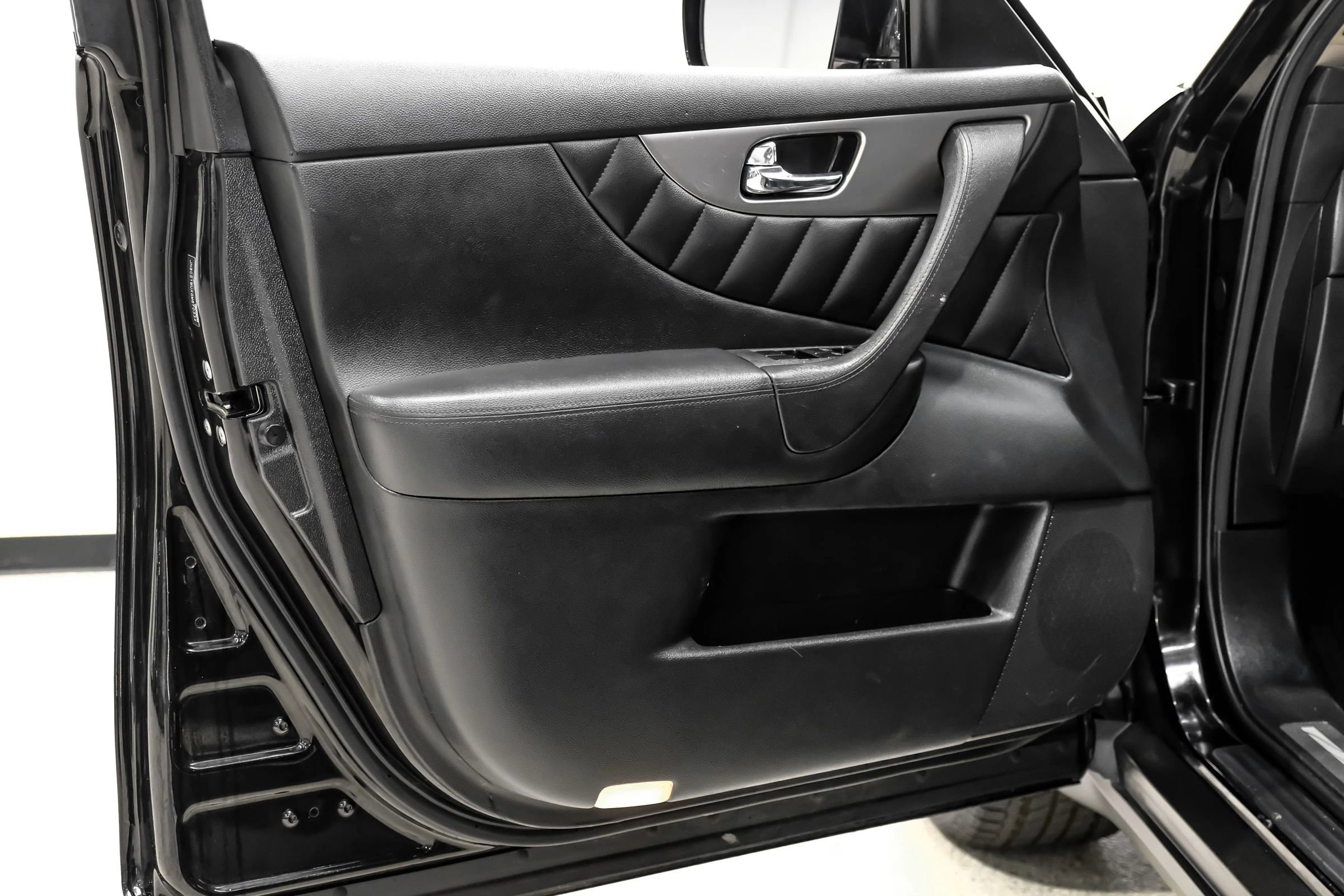 Used 2016 INFINITI QX70 3.7 image 47