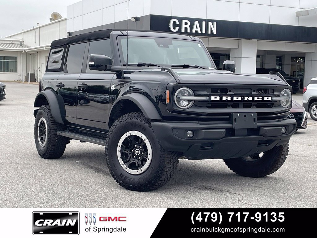 Used 2023 Ford Bronco Outer Banks w/ Sasquatch Package AWD/4WD image 1