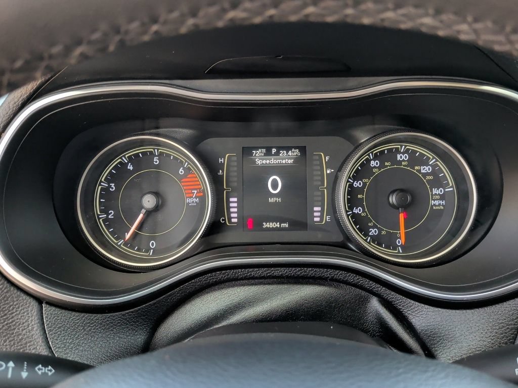 Used 2020 Jeep Cherokee Latitude Plus FWD image 19