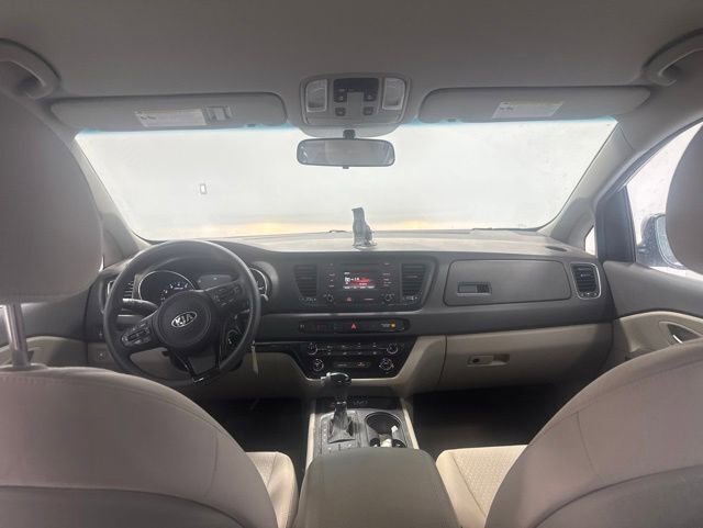 Used 2016 Kia Sedona LX w/ LX Convenience Package FWD image 16