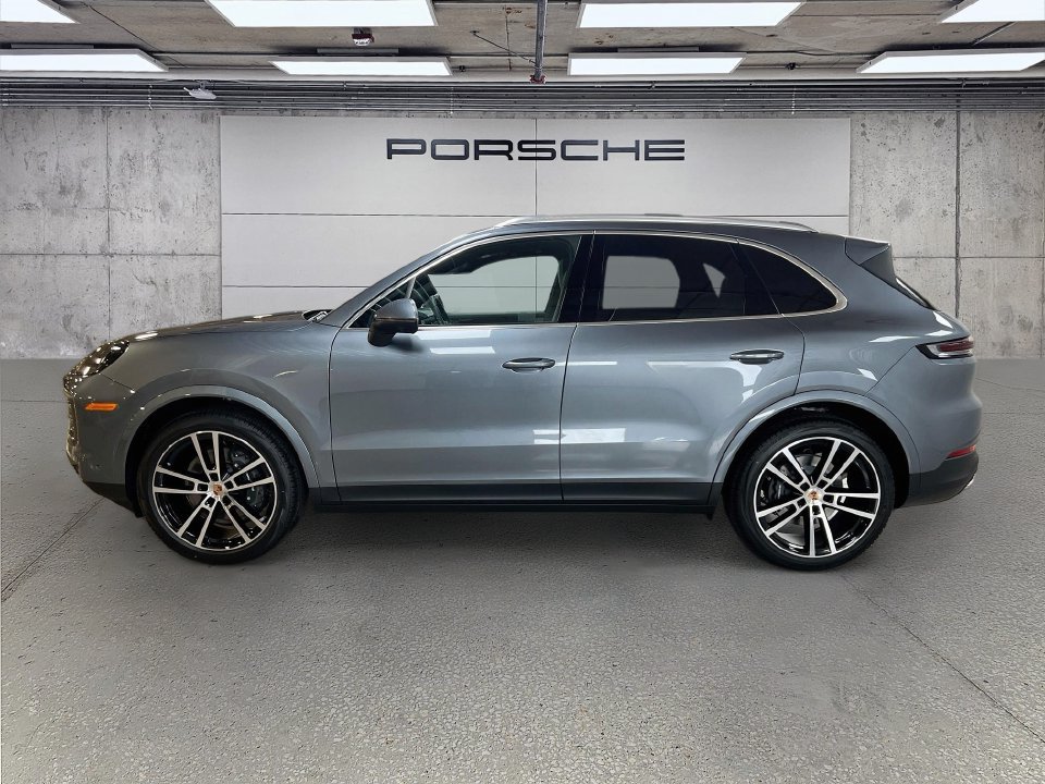 New 2026 Porsche Cayenne AWD/4WD image 2
