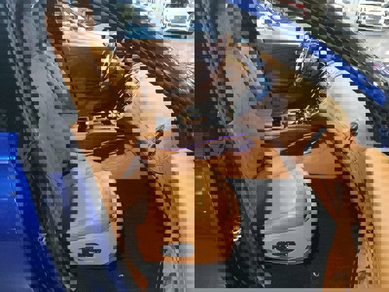 Used 2021 Aston Martin DBX image 31