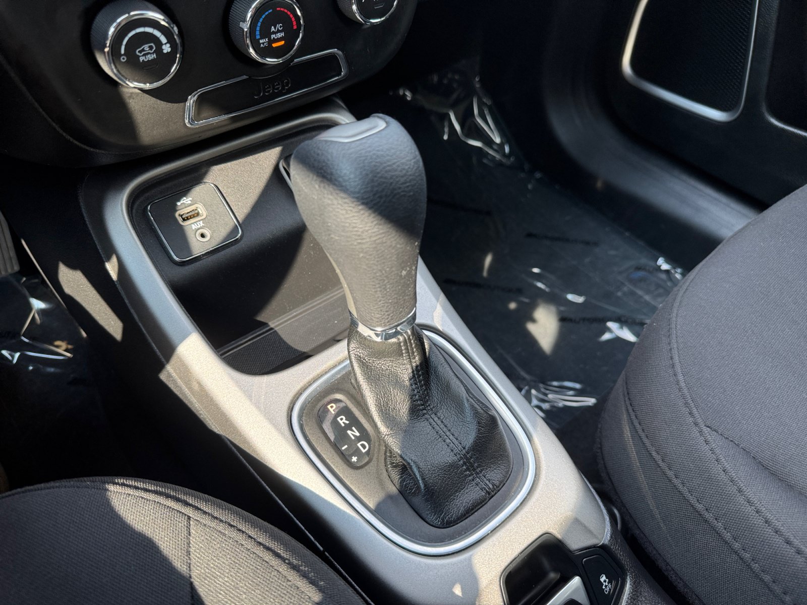 Used 2018 Jeep Compass Sport FWD image 20