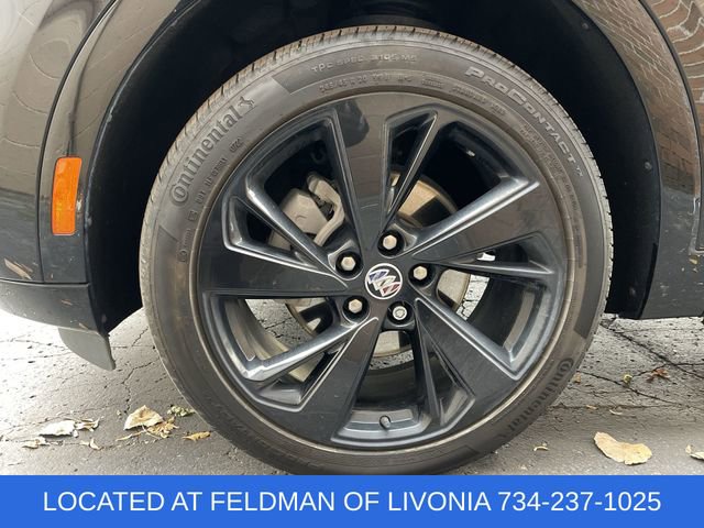 Certified 2022 Buick Envision Essence w/ Sport Touring Package image 31