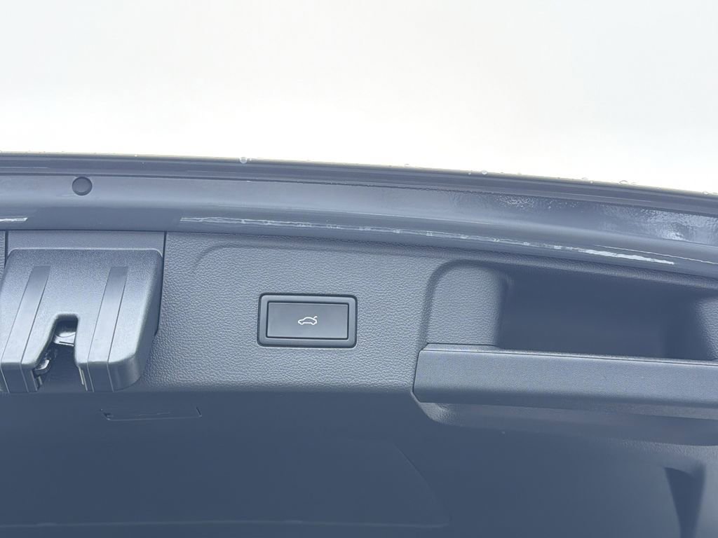 New 2026 Volkswagen Atlas SEL image 17