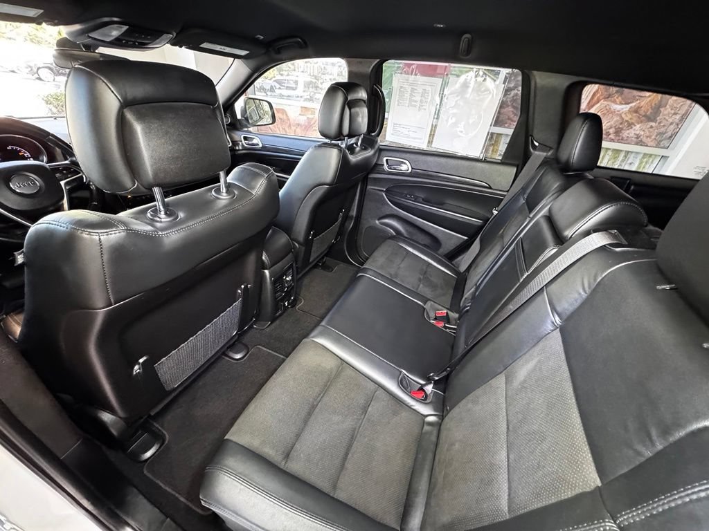Used 2021 Jeep Grand Cherokee Laredo X AWD/4WD image 39