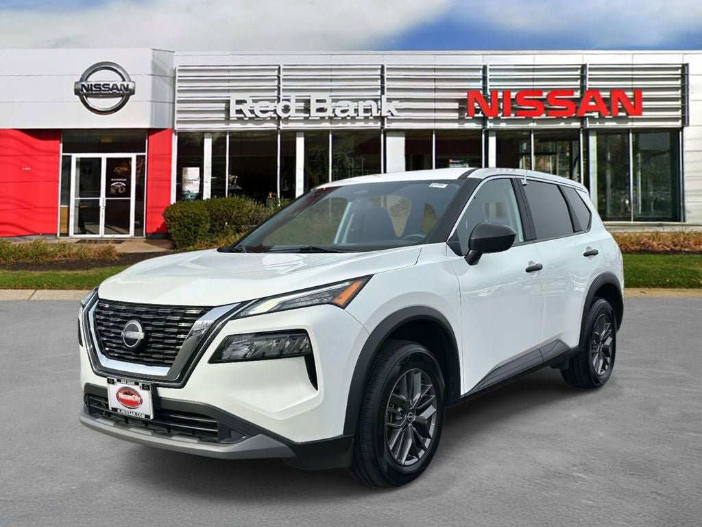 Used 2023 Nissan Rogue S FWD image 2