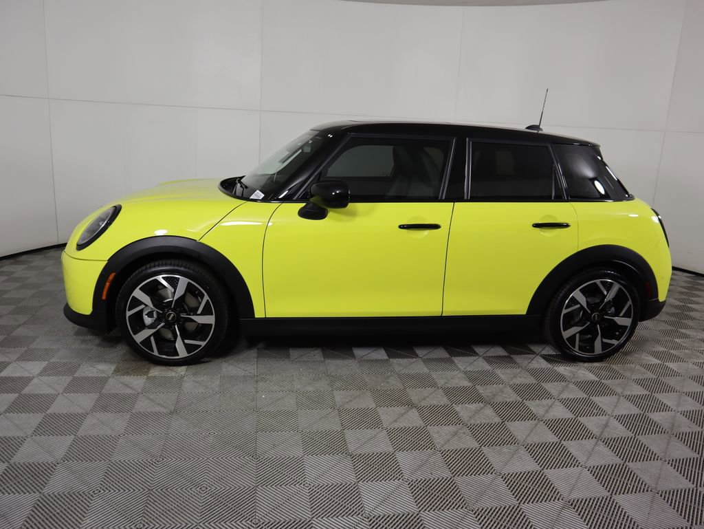 New 2026 MINI Cooper 4-Door Hardtop image 8