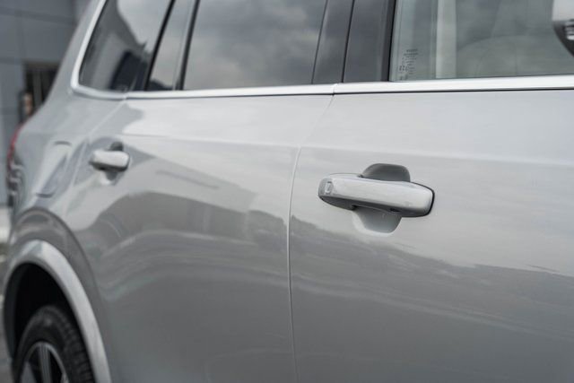 Certified 2023 Volvo XC90 B6 Ultimate w/ Protection Package Premier image 17