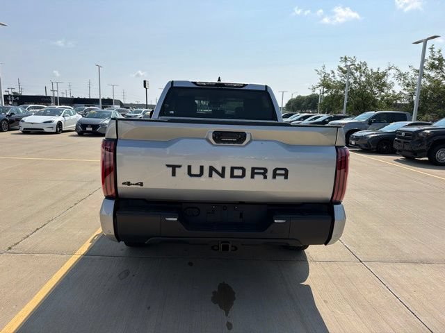 Used 2024 Toyota Tundra Limited AWD/4WD image 5