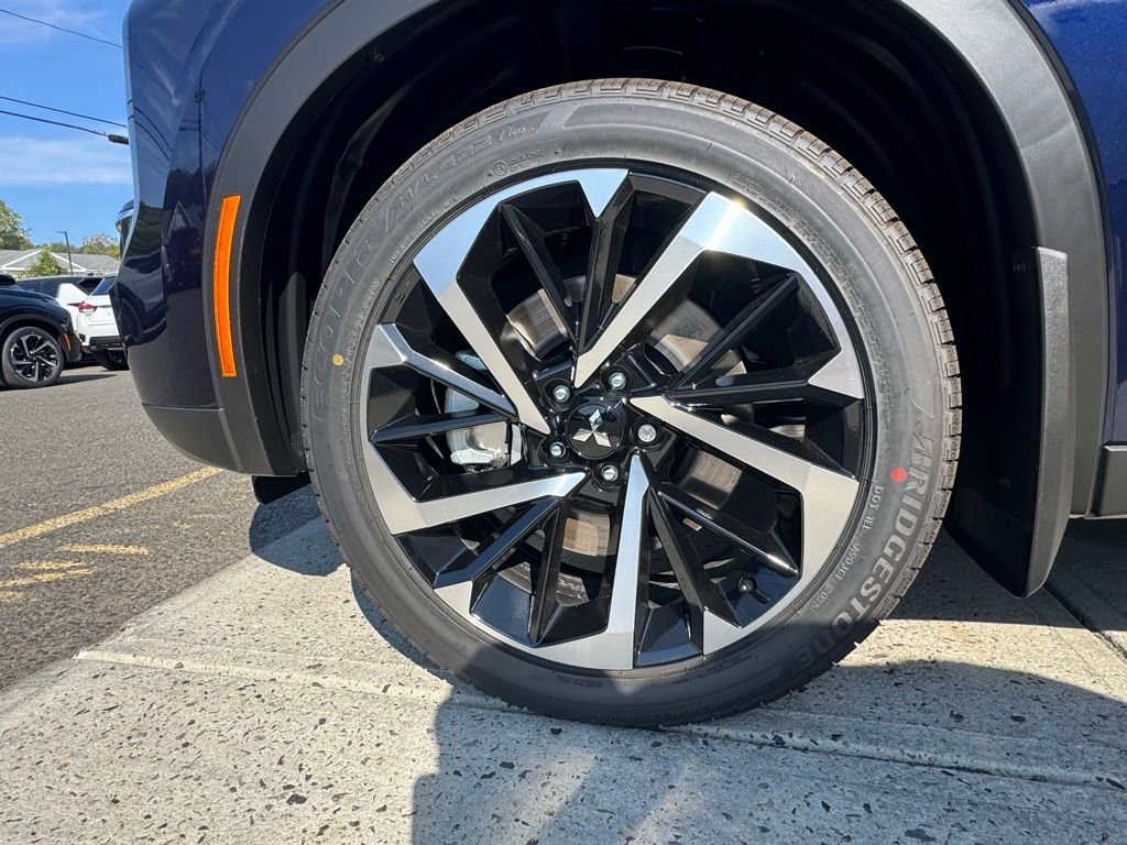 New 2025 Mitsubishi Outlander SE AWD/4WD image 6