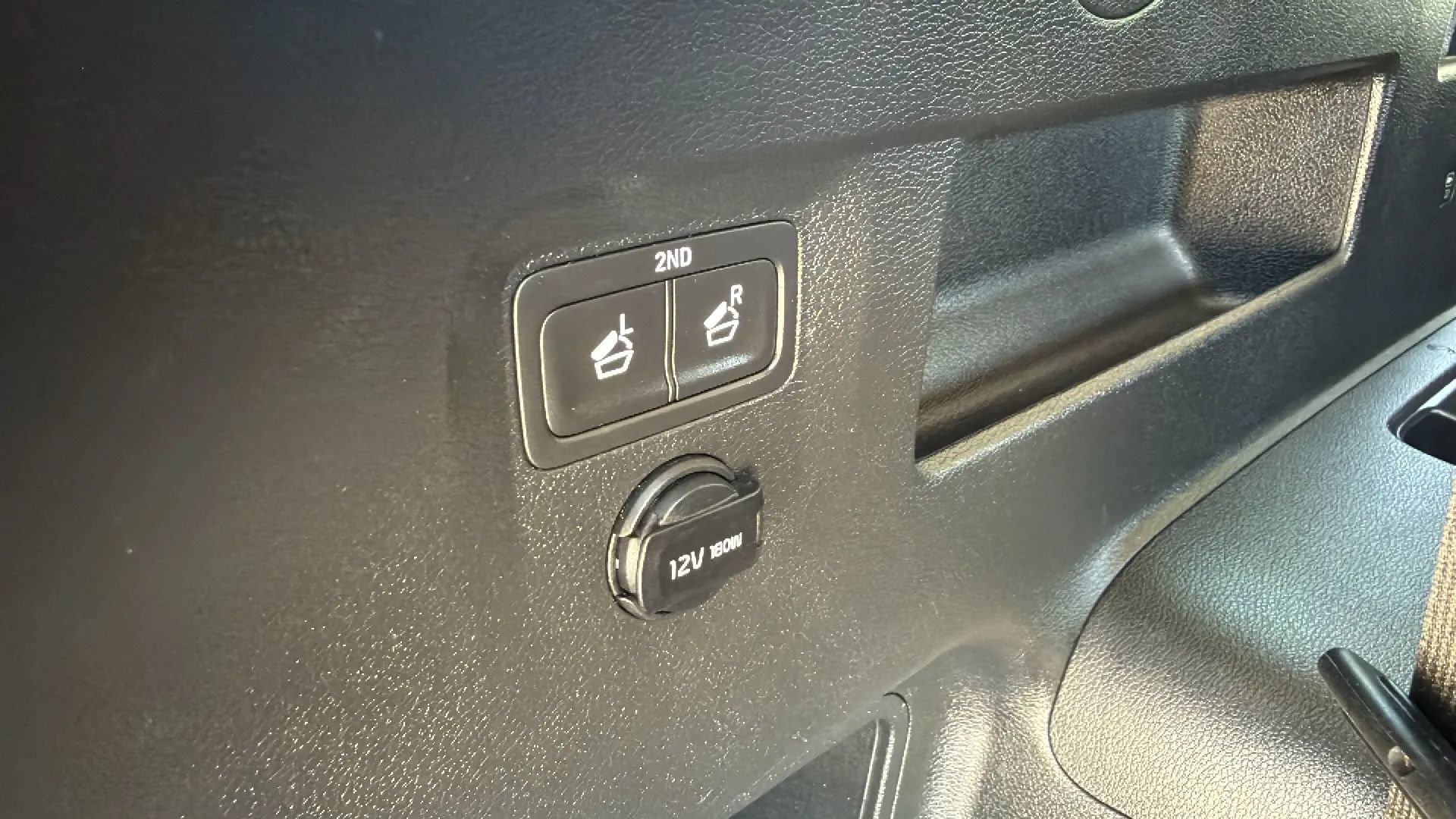 Used 2025 Kia Telluride S AWD/4WD image 12