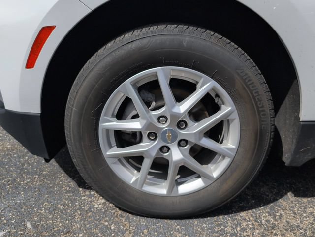 Used 2023 Chevrolet Equinox LT AWD/4WD image 7