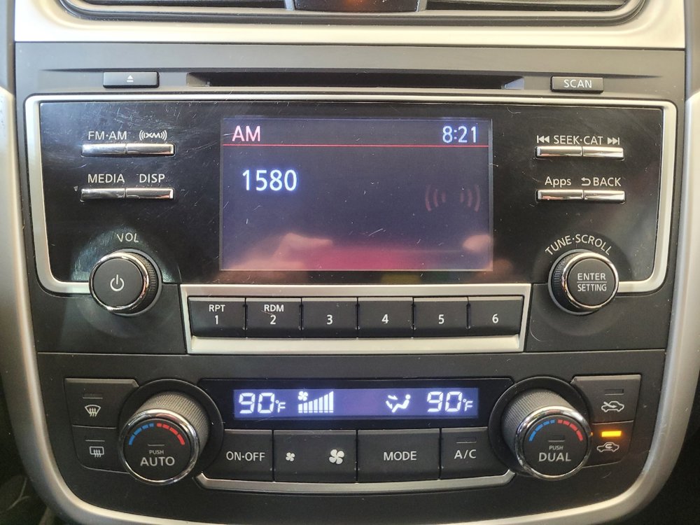 Used 2016 Nissan Altima 2.5 SV image 25