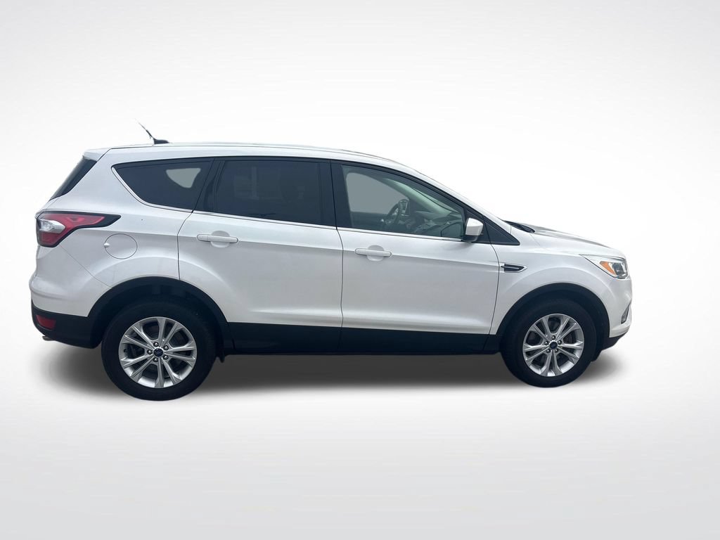 Used 2017 Ford Escape SE AWD/4WD image 8