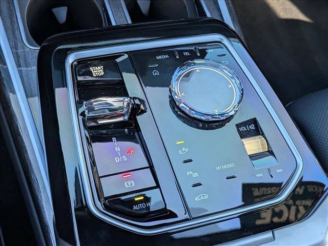 Used 2025 BMW 740i RWD image 12