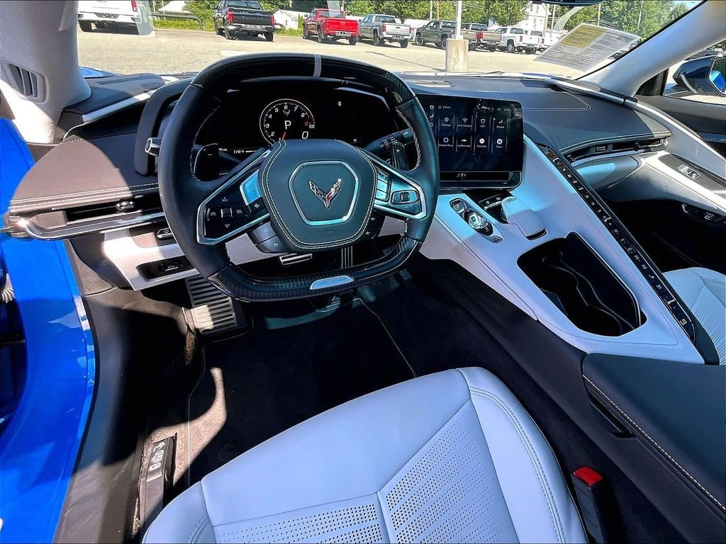 Used 2024 Chevrolet Corvette Z06 w/ Stealth Interior Trim Package RWD image 21