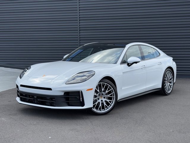New 2025 Porsche Panamera 4