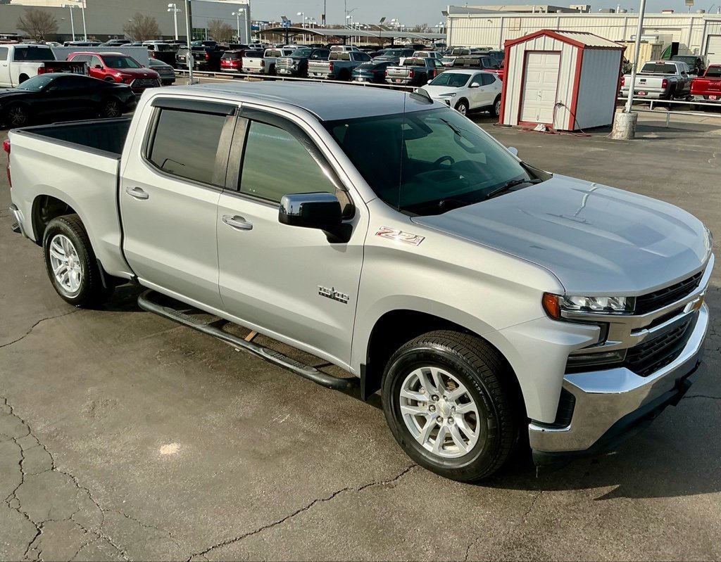 Used 2020 Chevrolet Silverado 1500 LT w/ Texas Edition image 4