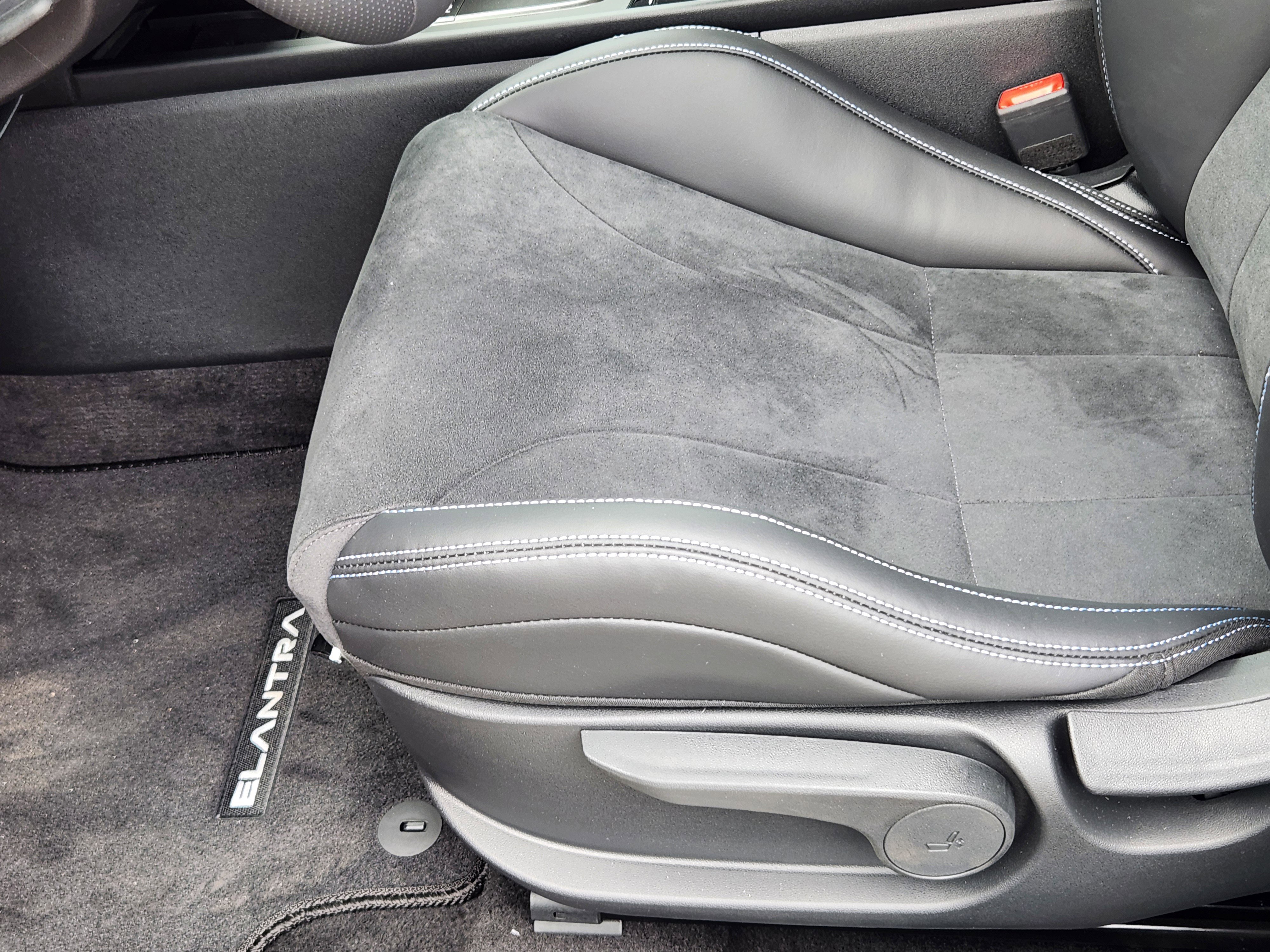 New 2025 Hyundai Elantra N image 9