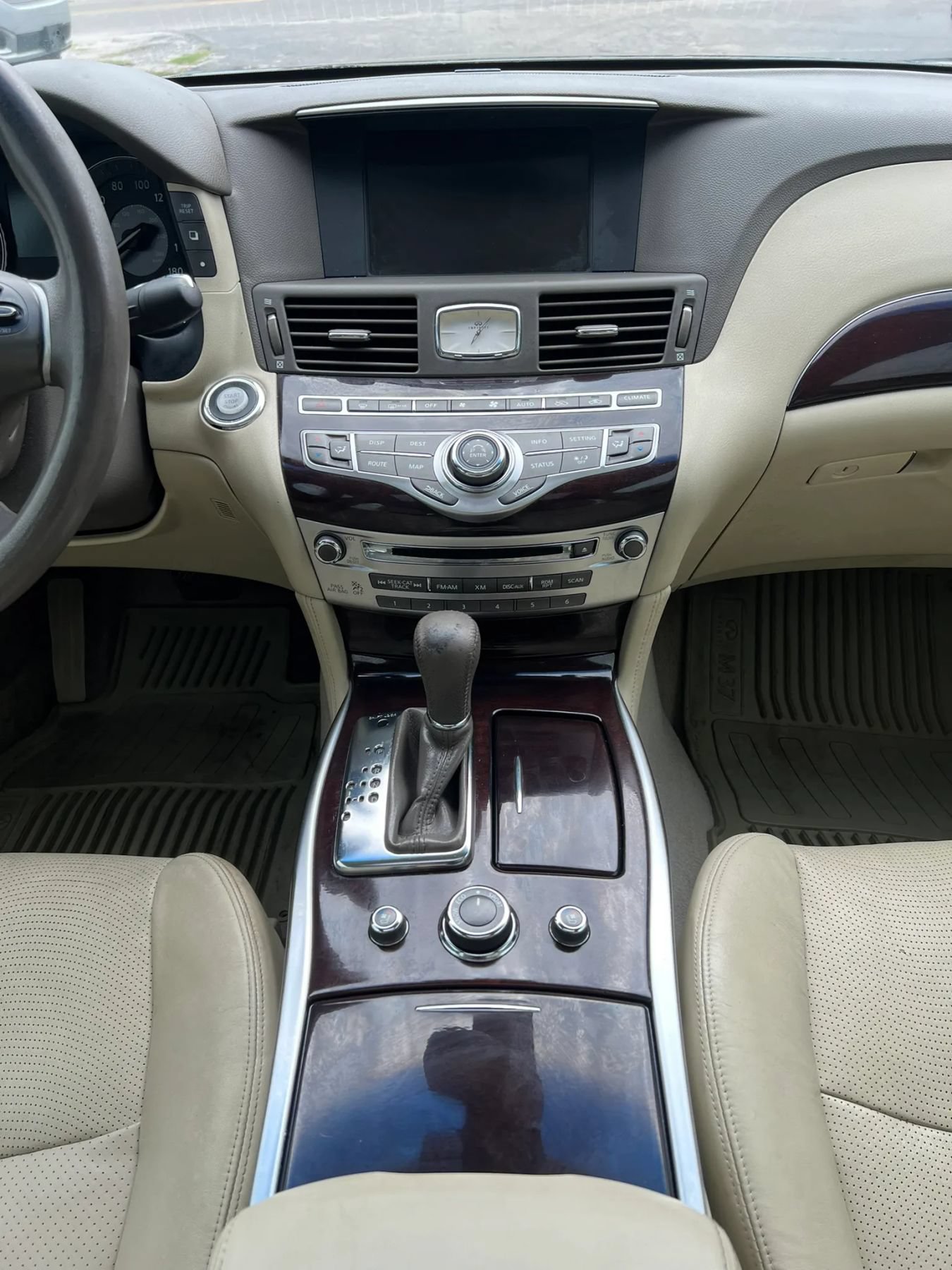 Used 2012 INFINITI M37 w/ Premium Pkg RWD image 12