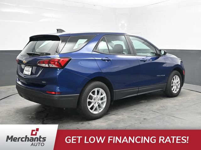 Used 2022 Chevrolet Equinox LS AWD/4WD image 5