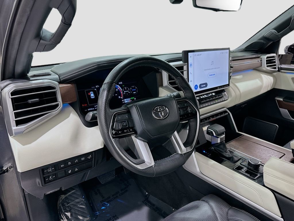 Used 2023 Toyota Sequoia Capstone image 9