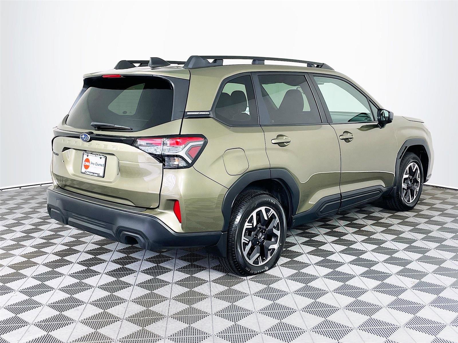 Used 2026 Subaru Forester Premium AWD/4WD image 10