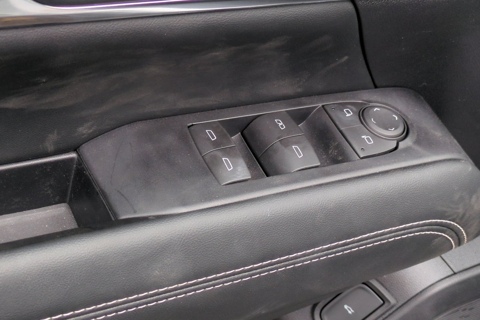 New 2026 GMC Terrain Elevation AWD/4WD image 11