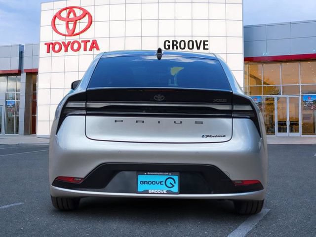 Used 2024 Toyota Prius Prime Premium w/ Advanced Technology Package FWD image 5