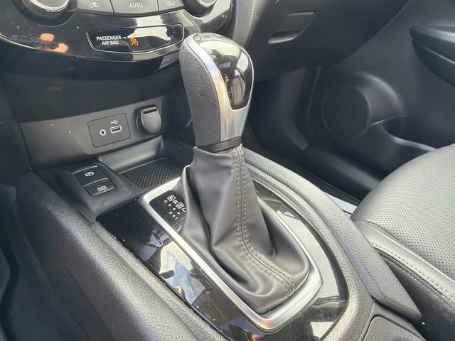 Used 2022 Nissan Rogue Sport SL w/ Premium Package FWD image 31