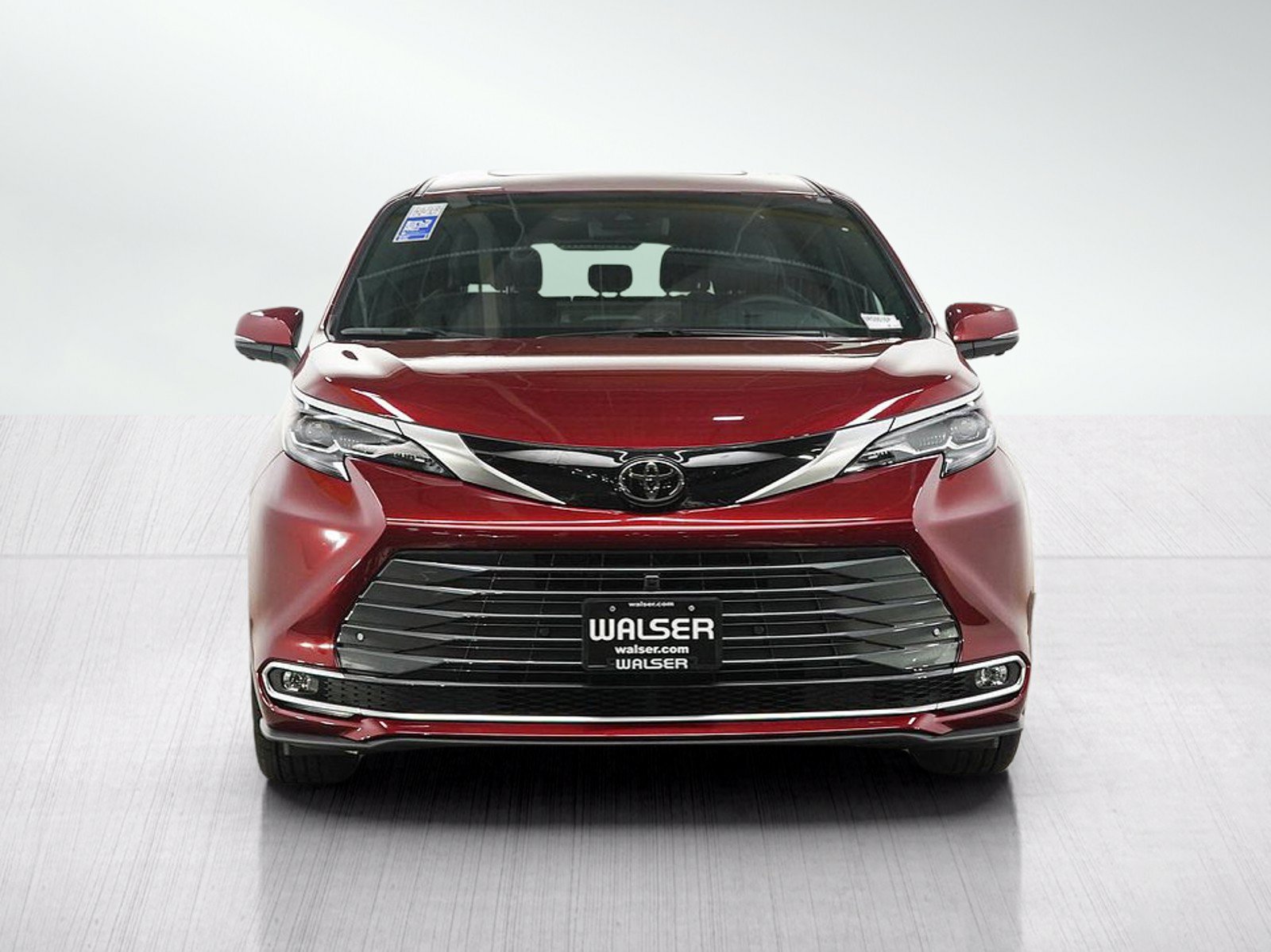 Used 2026 Toyota Sienna Platinum AWD/4WD image 8