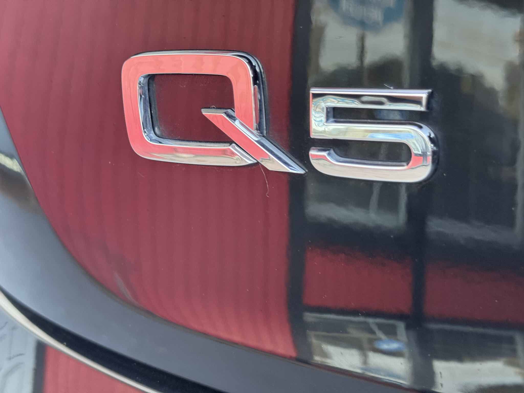 Used 2022 Audi Q5 2.0T Premium w/ Convenience Package image 31