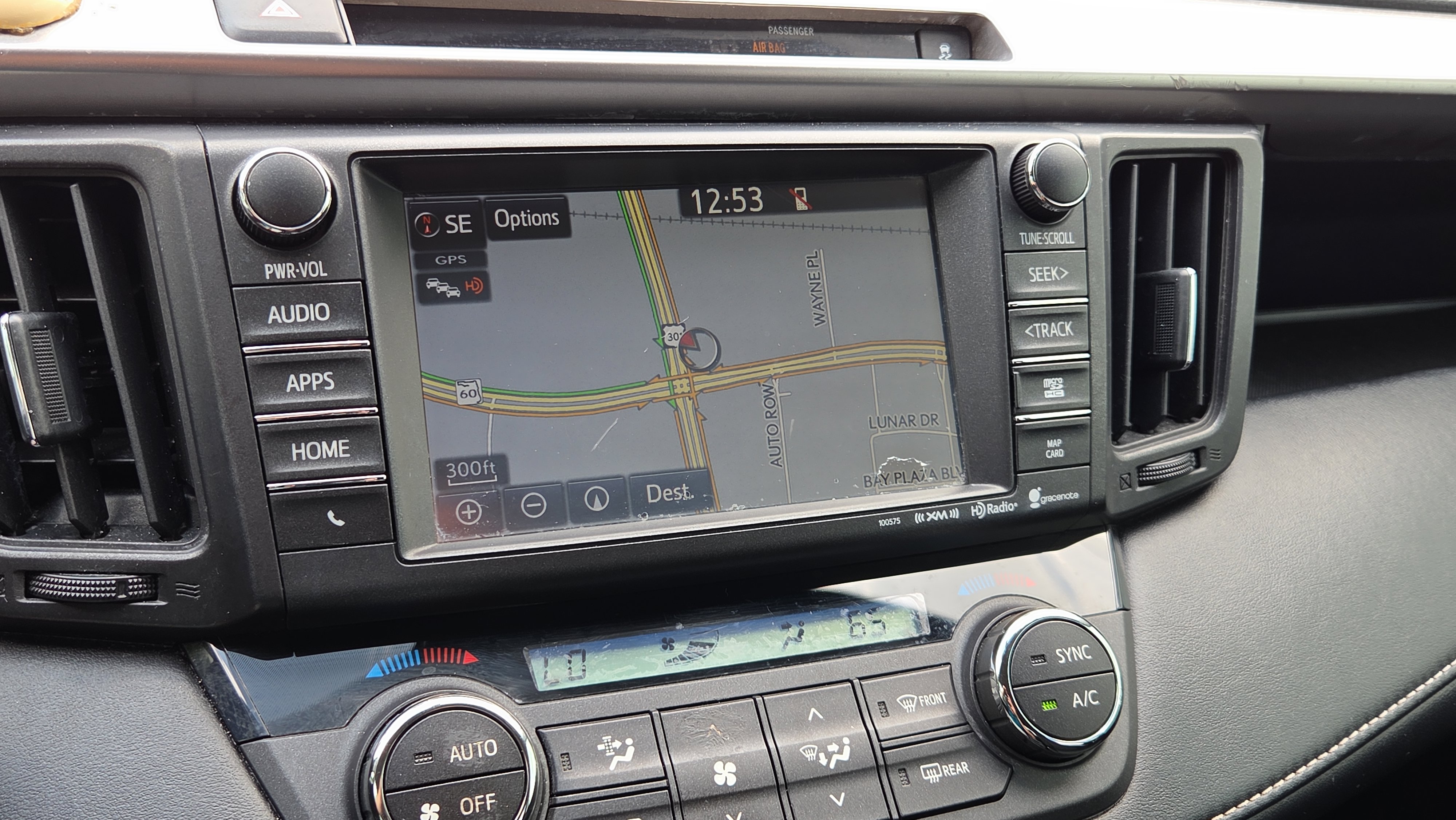 Used 2016 Toyota RAV4 XLE FWD image 22