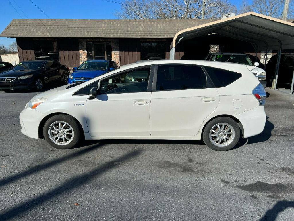 Used 2013 Toyota Prius V Two FWD image 7