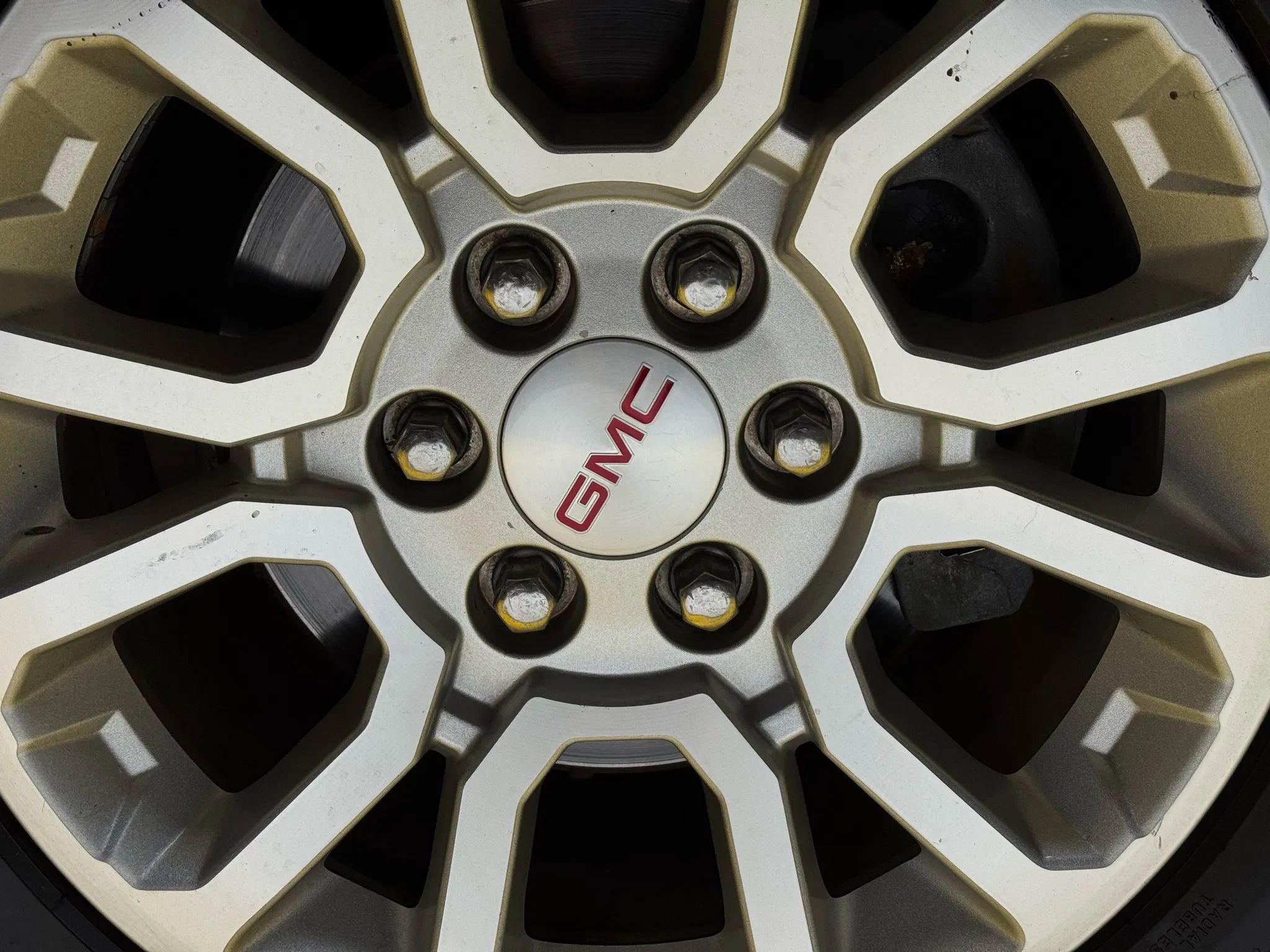 Used 2016 GMC Yukon SLE w/ HD Trailering Package image 11