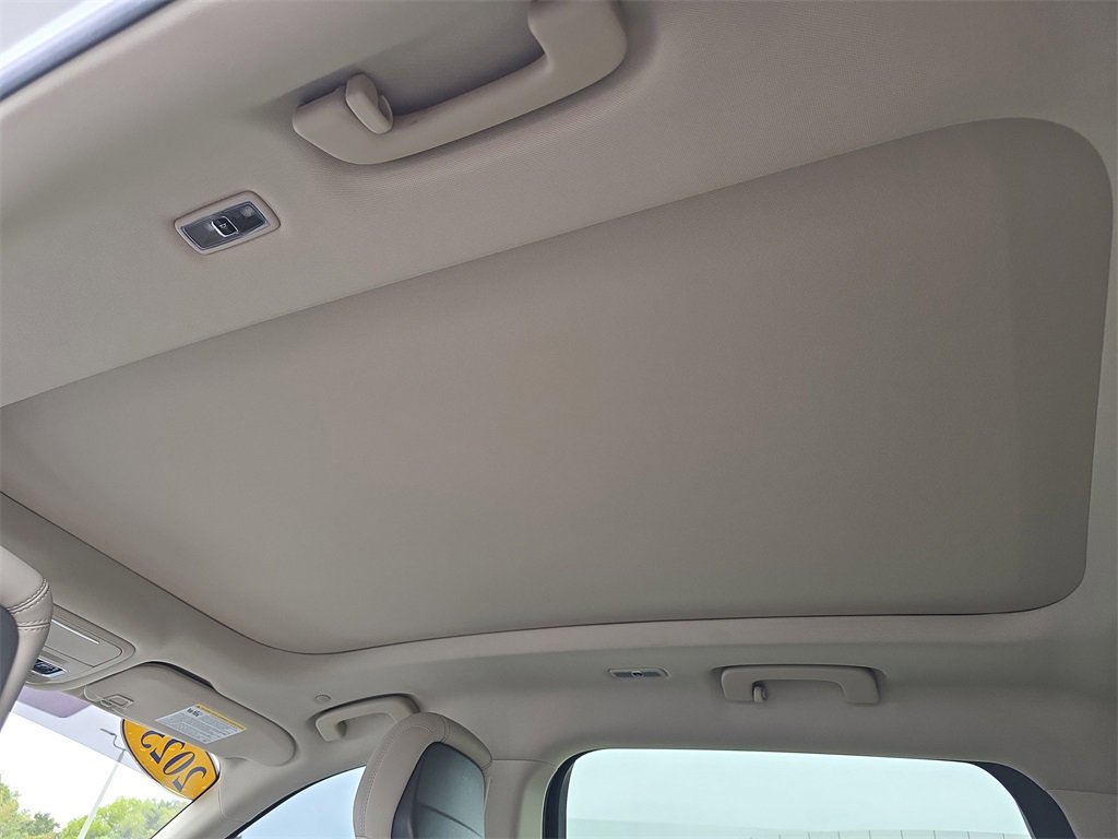 Used 2025 Lincoln Nautilus Premier w/ Equipment Group 102A image 24