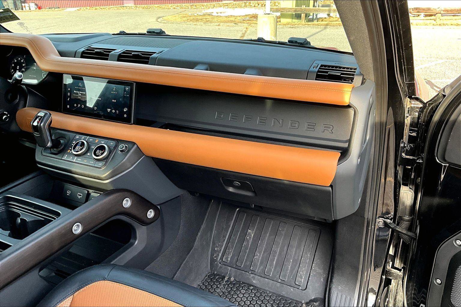 Used 2021 Land Rover Defender 90 X image 14