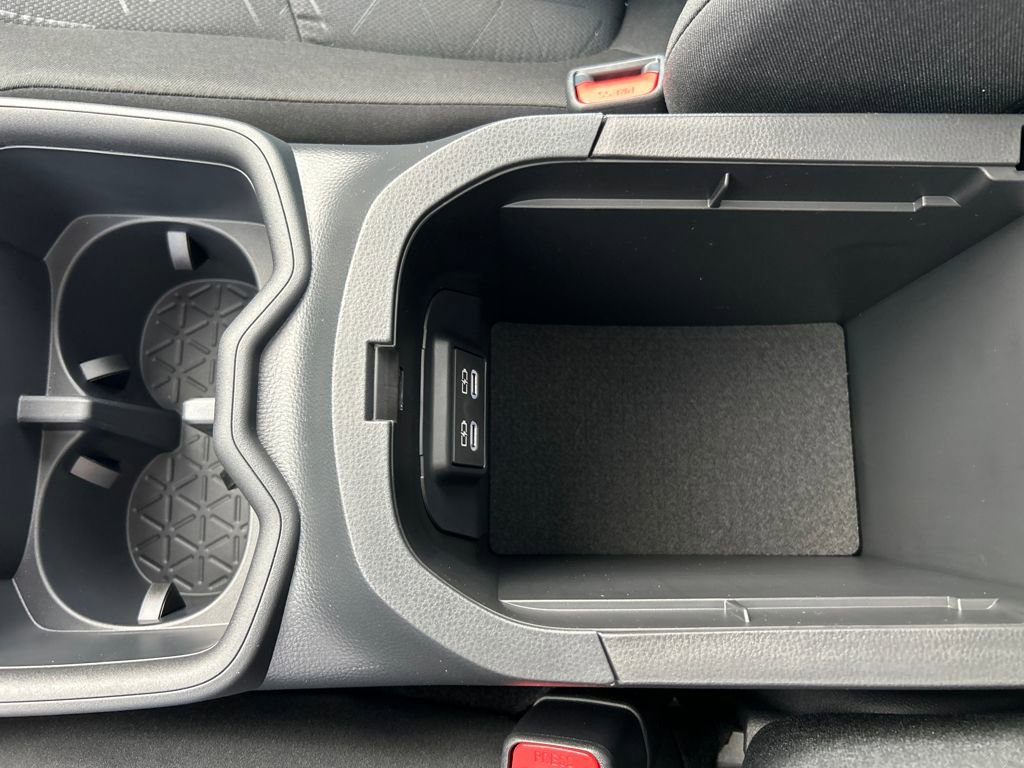 New 2025 Toyota RAV4 XLE image 23