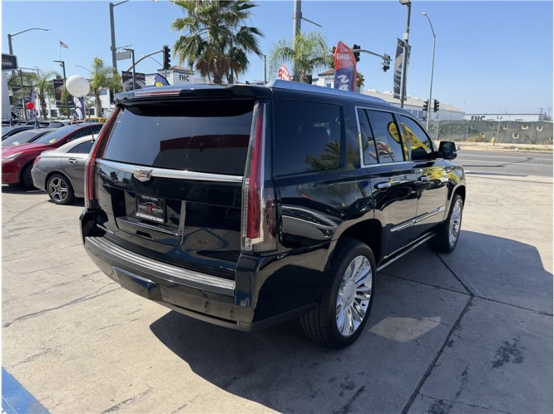Used 2016 Cadillac Escalade Platinum AWD/4WD image 6