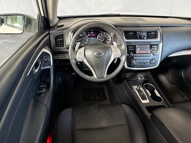 Used 2016 Nissan Altima 2.5 SR w/ LED Appearance Package FWD image 16