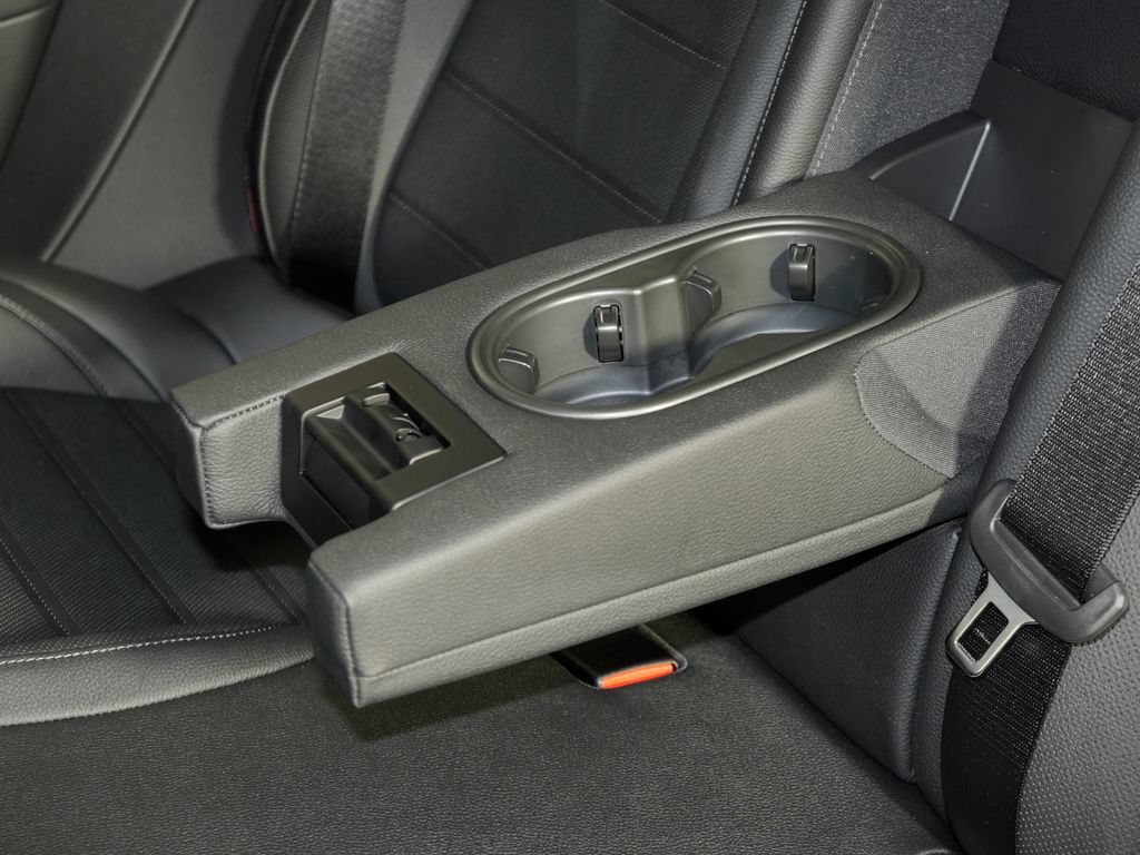 New 2026 Porsche Panamera 4 AWD/4WD image 35