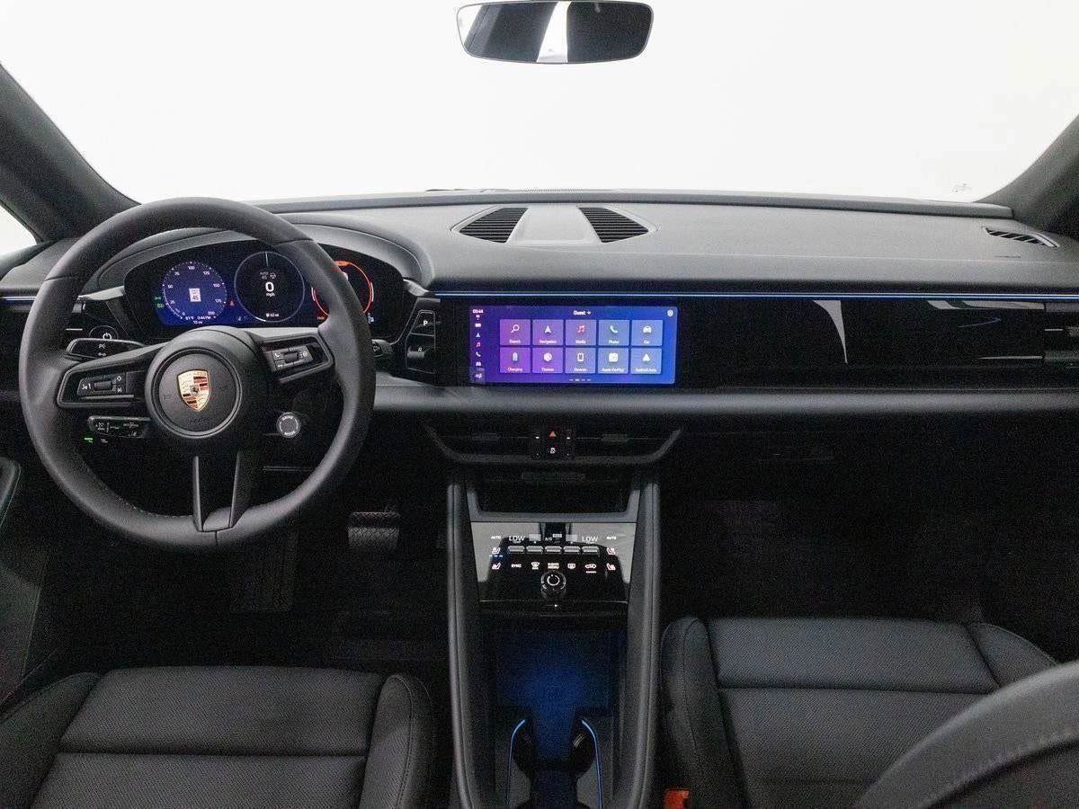 New 2025 Porsche Macan Electric image 58