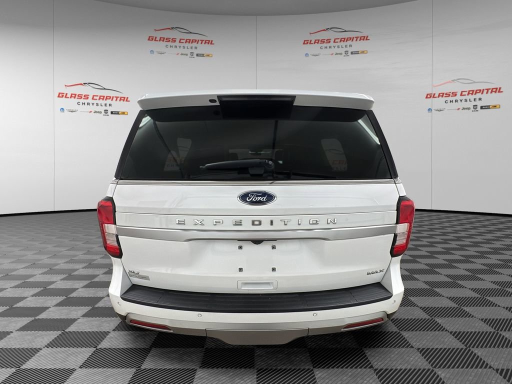 Used 2023 Ford Expedition Max XLT AWD/4WD image 6