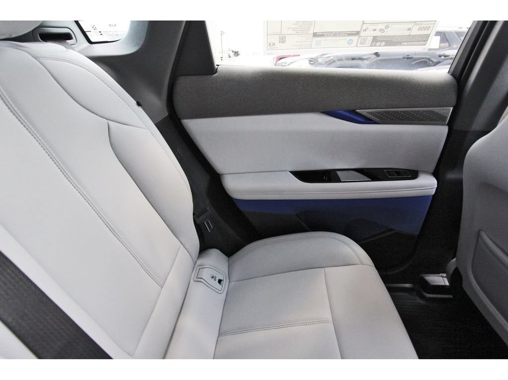 New 2027 Cadillac Optiq Luxury AWD/4WD image 11