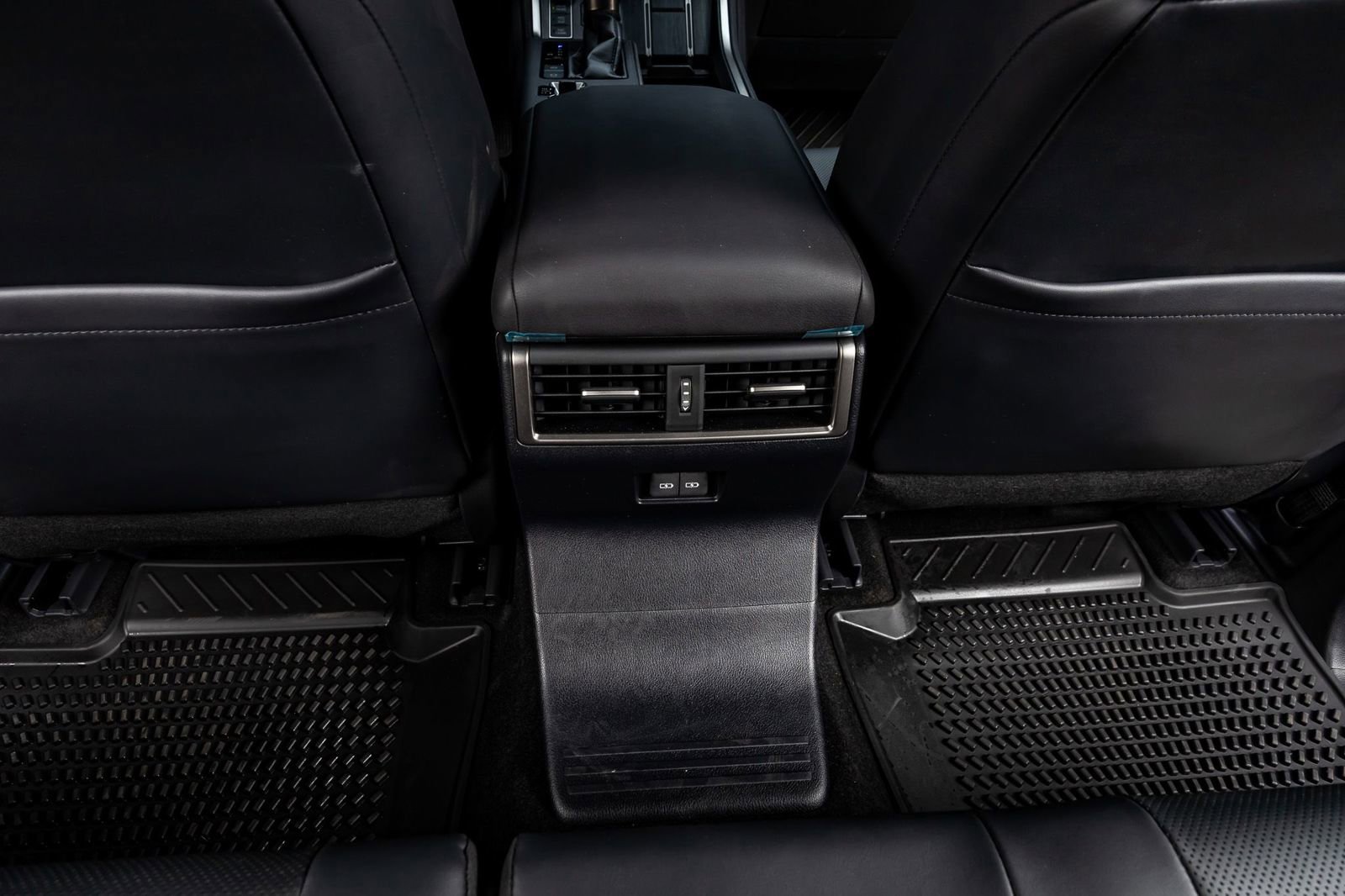 Used 2025 Lexus GX 550 image 30