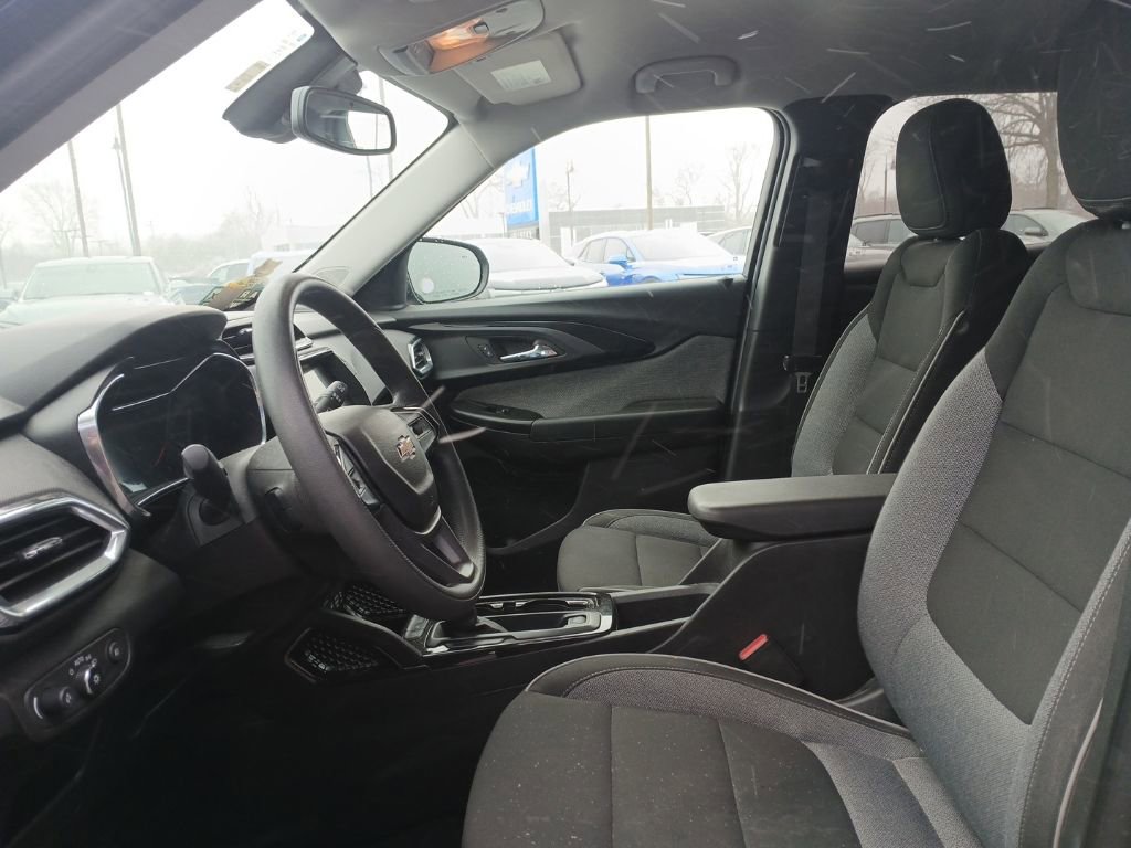 Used 2023 Chevrolet TrailBlazer LT w/ Convenience Package image 15
